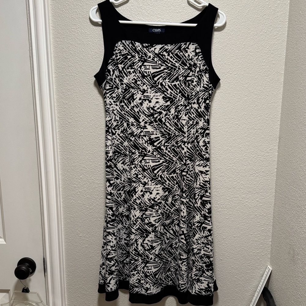 Chaps Black and White Patterned Mini Dress